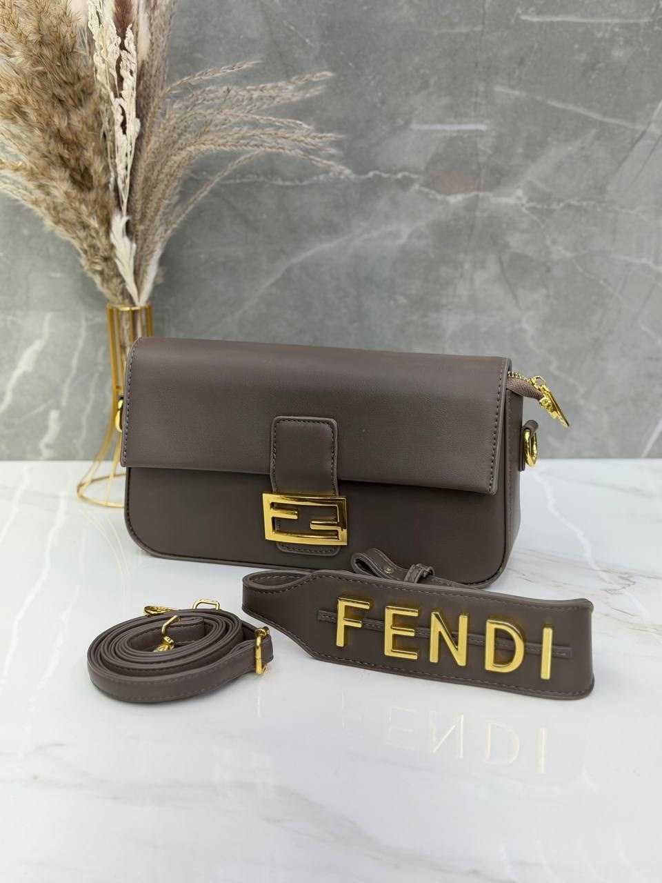 fendi сумка на плечо,cумка fendi,брендовые сумки,модная сумка,сумка