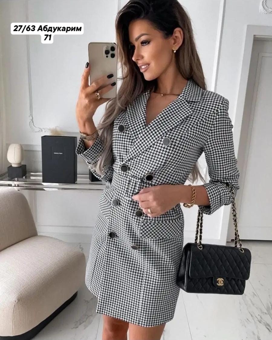 женский длинный пиджак в клетку,платье пиджак в клетку с поясом,платье-пиджак,платье гусиная лапка,платье пиджак в клетку