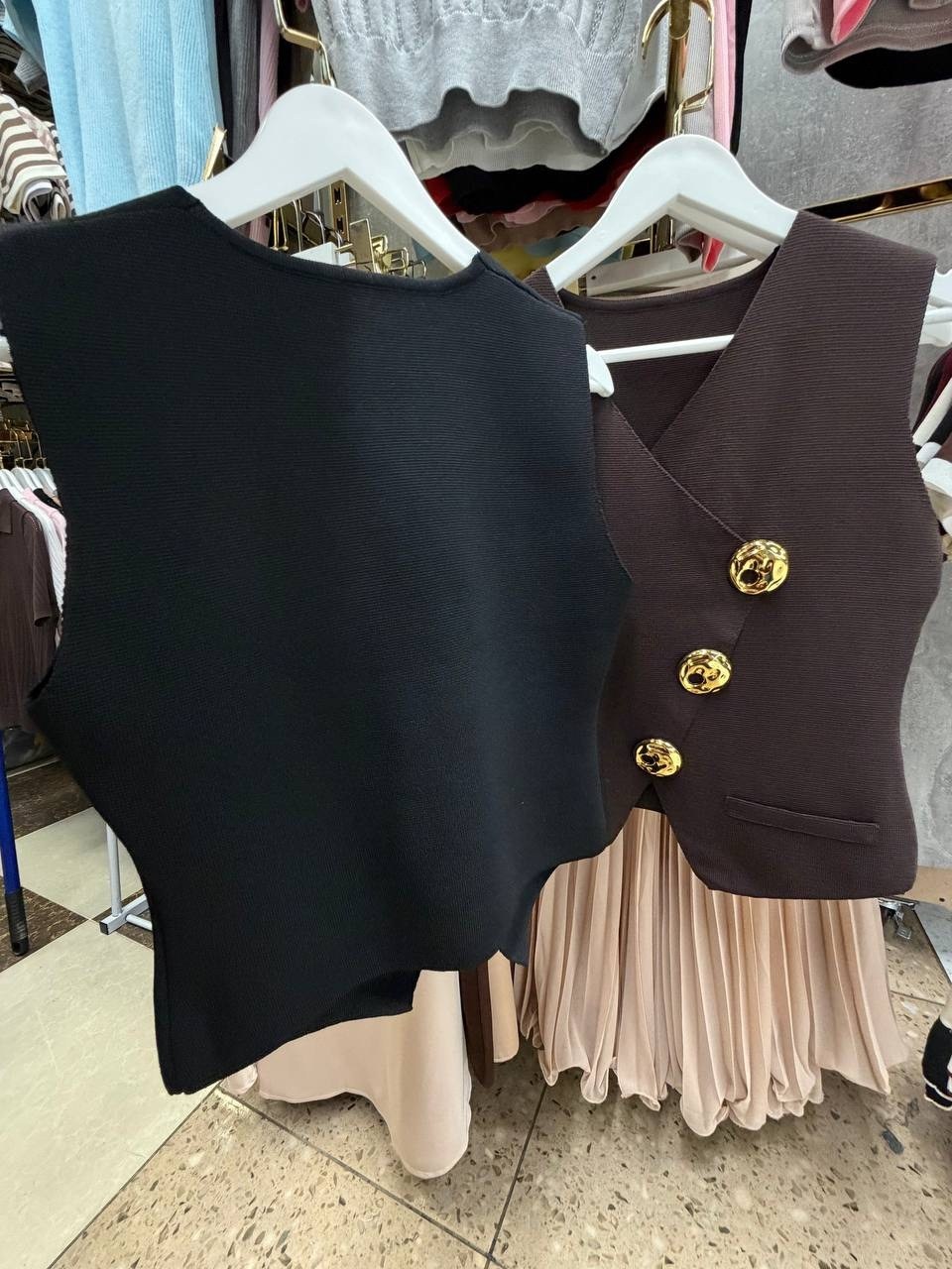 жилетка женская,жилет для женщин,женские жилеты,жилет на пуговицах,трикотажный жилет