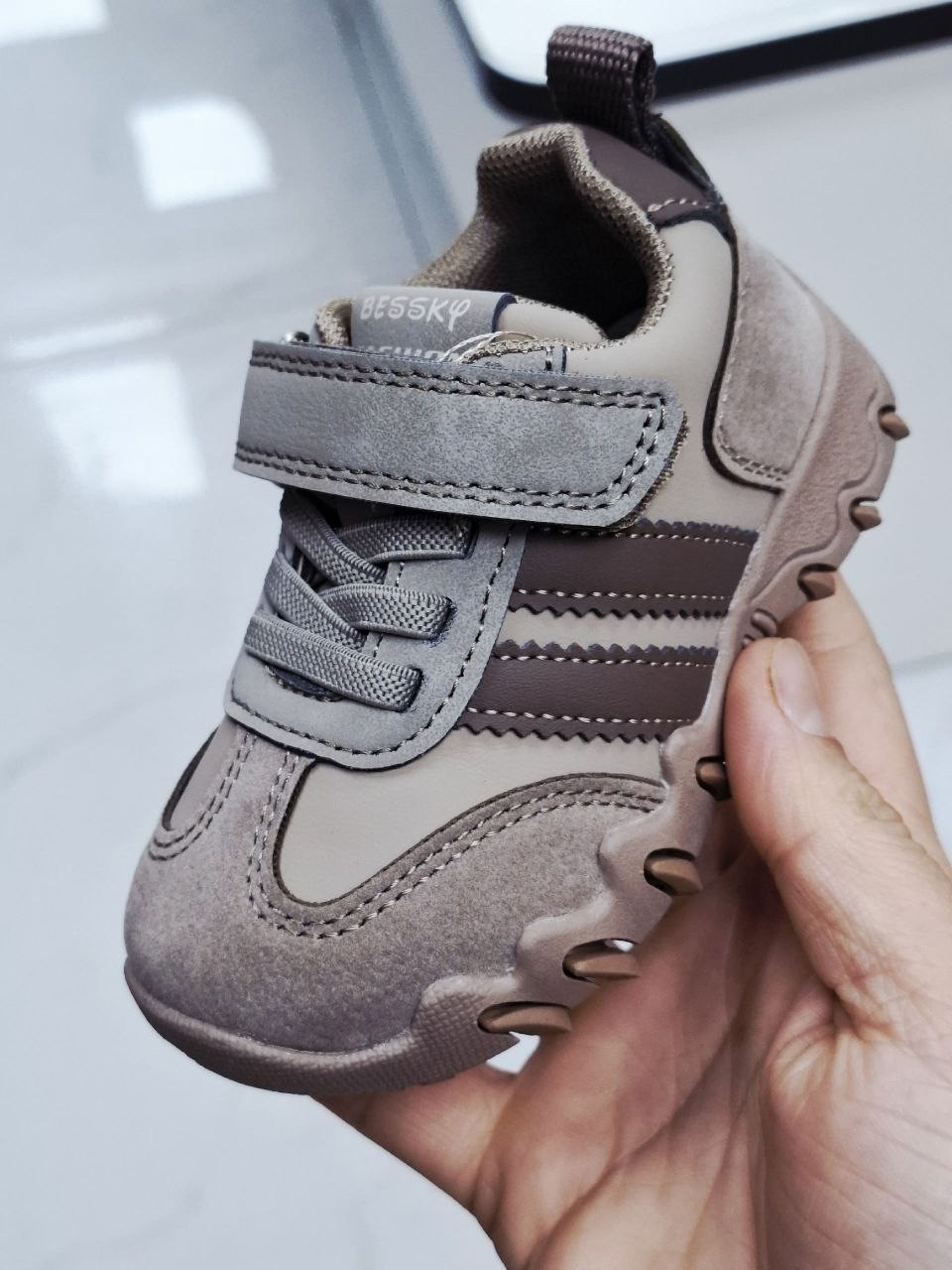 кроссовки мальчику,кроссовки детские,спортивная ,повседневные кроссовки,удобные кроссовки