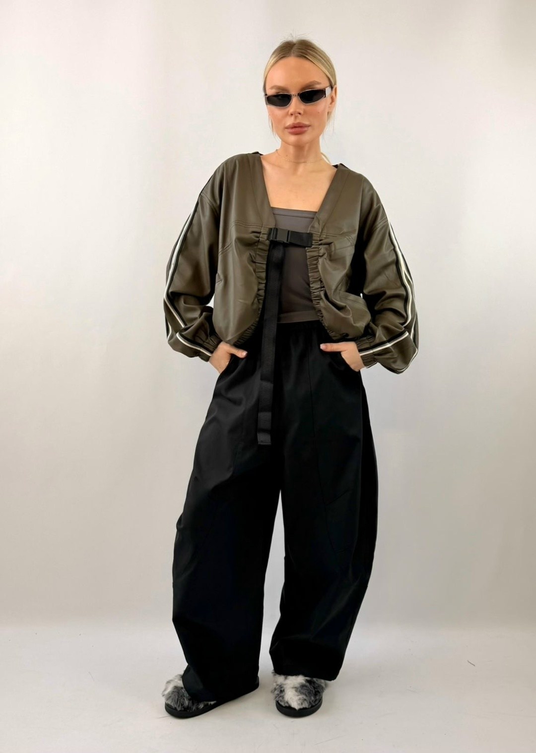 куртка бомбер,куртка бомбер женская,куртка кожаная,кожаная куртка бомбер,куртка косуха