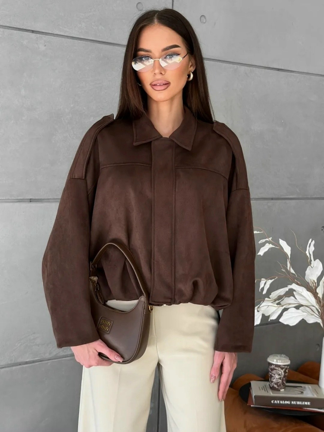 стиль оверсайз,повседневная куртка,оверсайз куртка,куртка замшевая бомбер оверсайз lancy,замшевая куртка