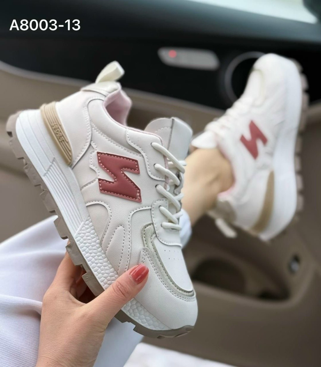 женские кроссовки,,кроссовки модные,повседневные кроссовки,кроссовки стильные