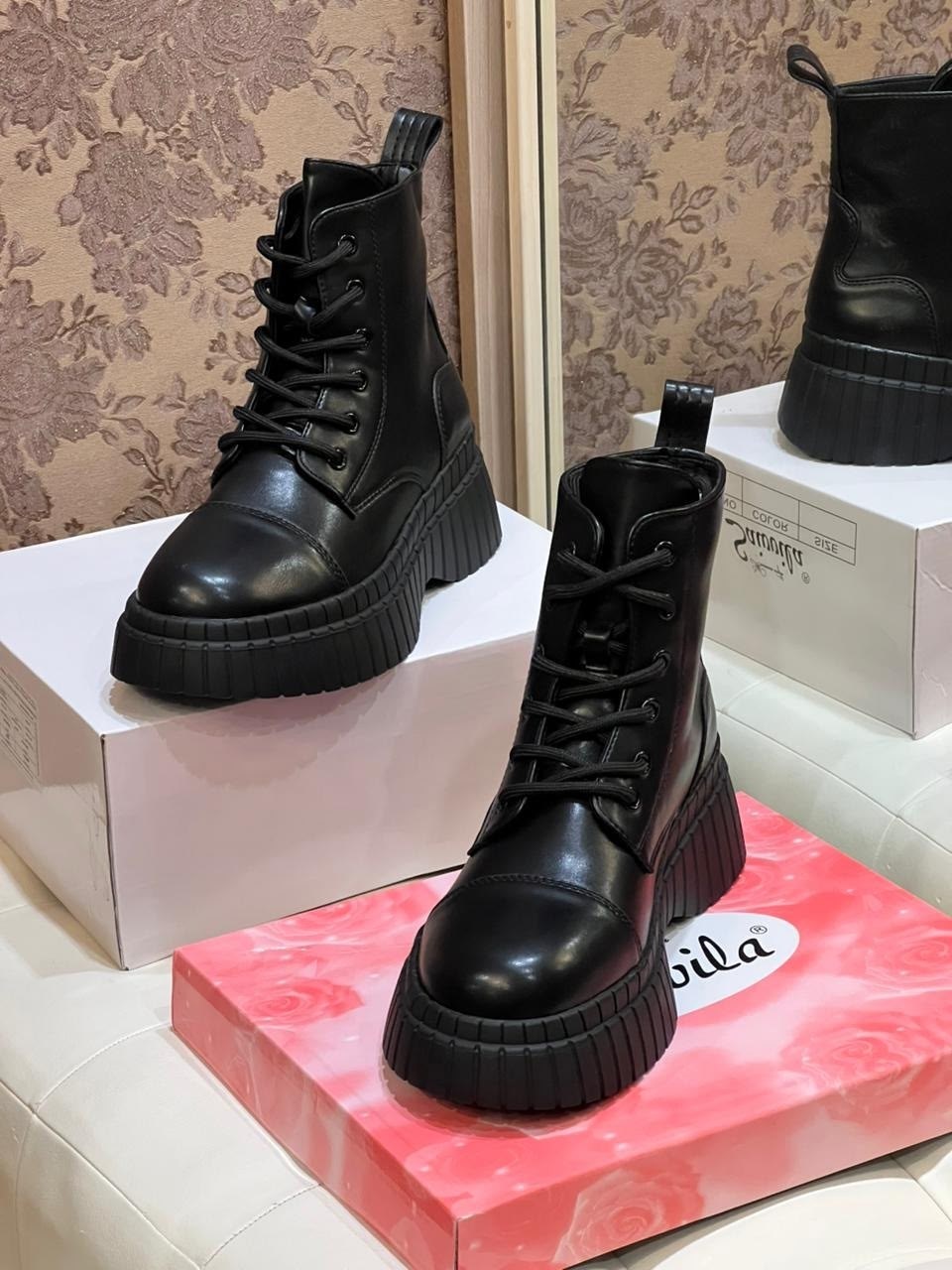 ,женские ботинки, женская,модные ботинки,ботинки celine женские