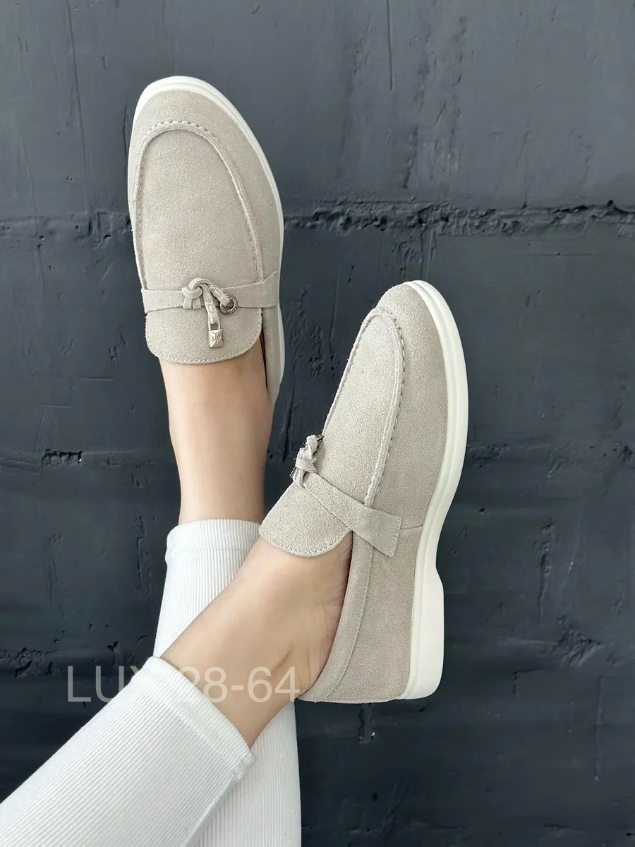 лоферы из натуральной замши loro piana,лоферы из натуральной замши с замочком loro piana,лоферы замшевые loro piana,лоферы loro piana женские,loro piana лоферы