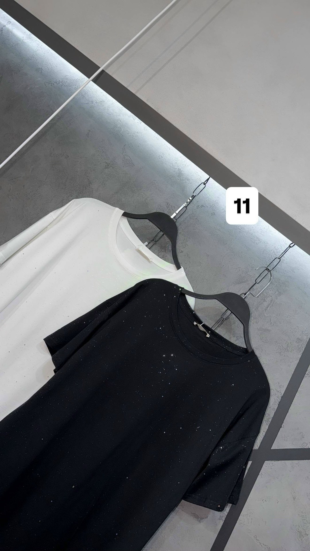 футболка в стразах варенка оверсайз gul brand,женская футболка оверсайз,футболка оверсайз со стразами,футболка со стразами удлинённая оверсайз a&j,футболка женская со стразами оверсайз