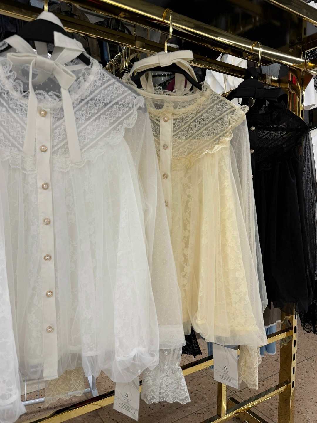 блузка с кружевом,блузка с оборками,кружевная блузка,женская блузка,женская кружевная блузка с воротником-стойкой