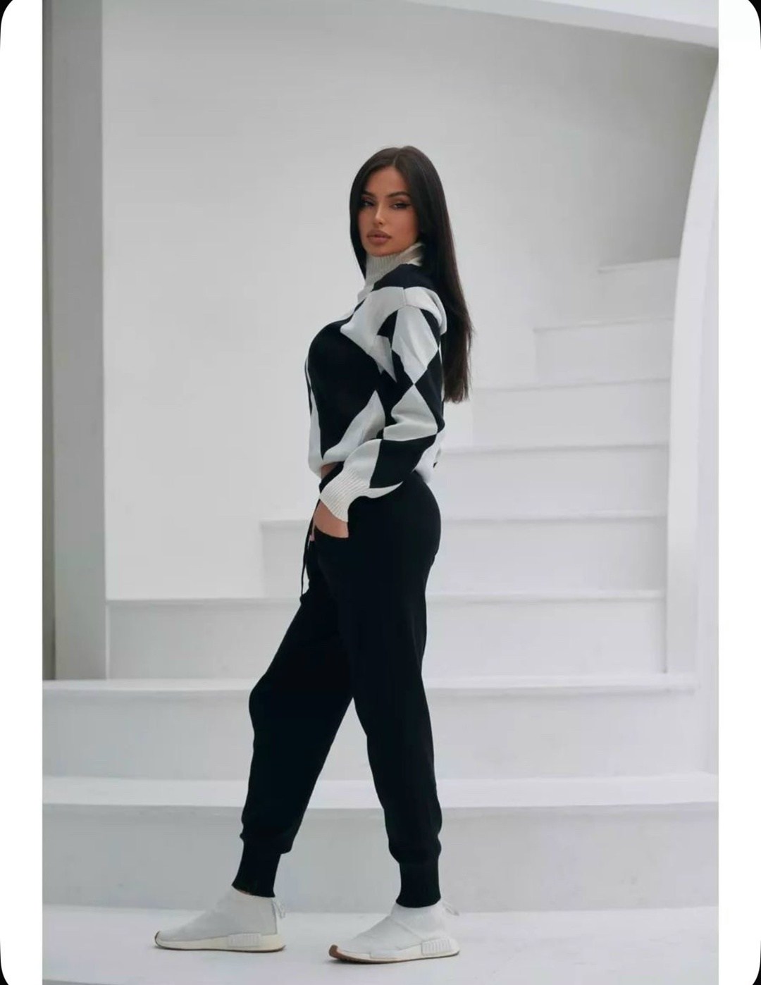 женский трикотажный костюм из двух предметов,трикотажные костюмы,женский комплект из свитера,комплект свитер,вязаные костюмы