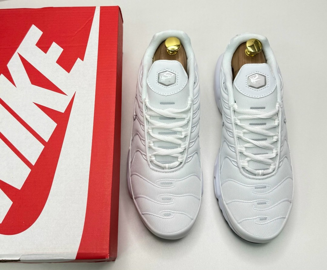 кроссовки nike air max plus tn,мужские кроссовки nike air max tn plus,nike air max plus tn,кроссовки nike air max plus,nike air max plus tn white