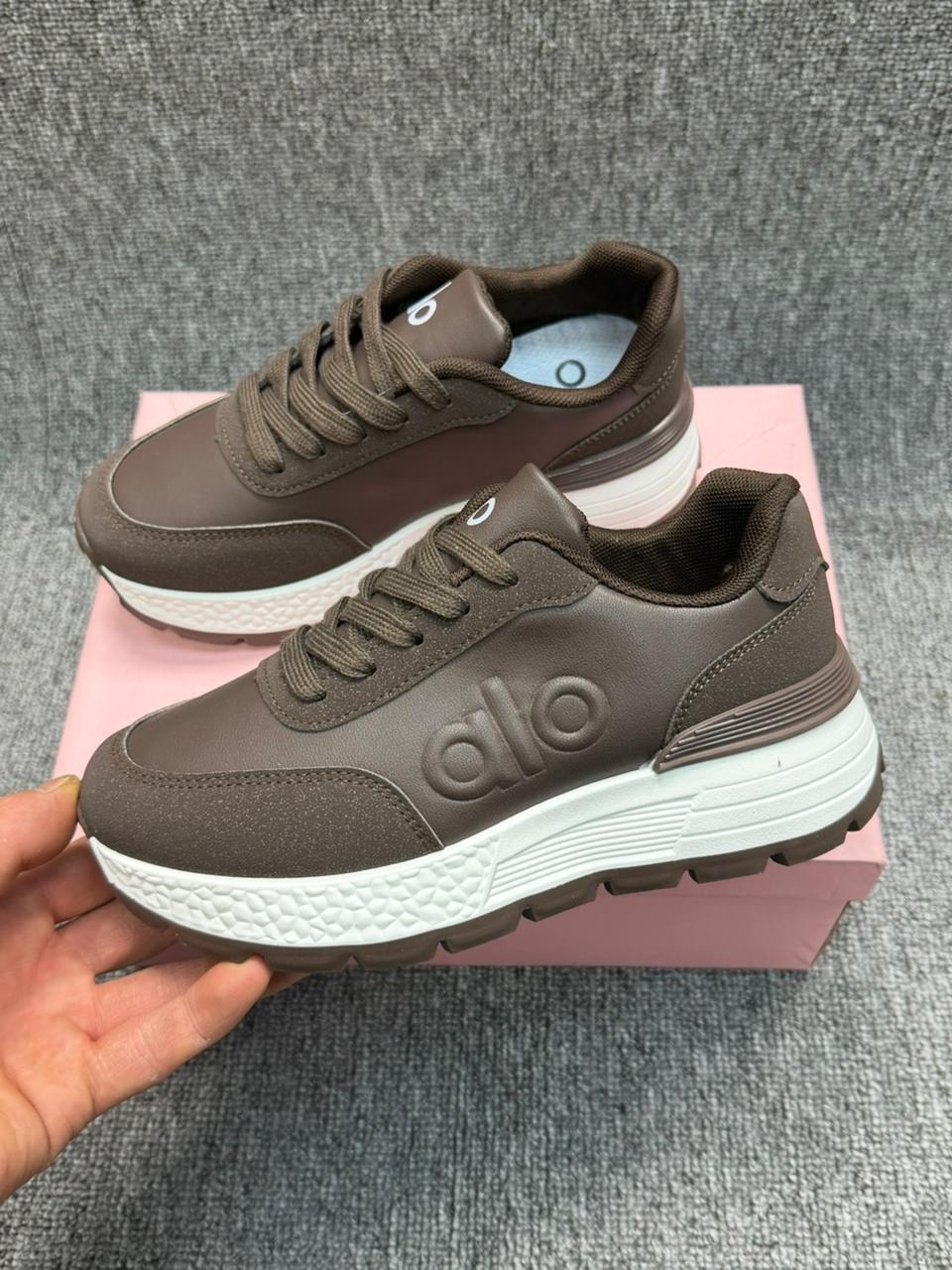 ,женские кроссовки,кроссовки liu jo,кроссовки женские liu jo,кроссовки повседневные