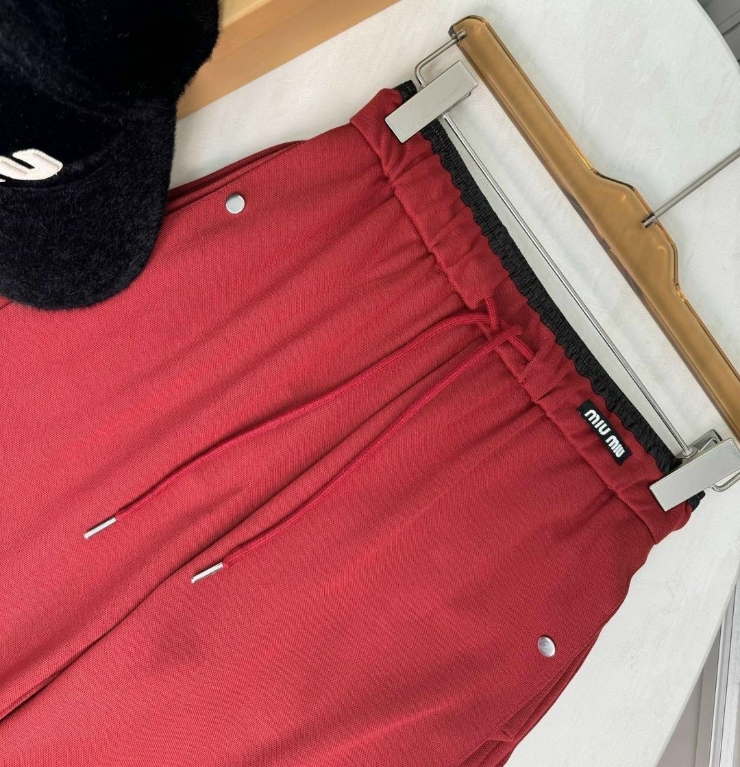 брюки спортивные,спортивные шорты,повседневные брюки,спортивные штаны,красные шорты