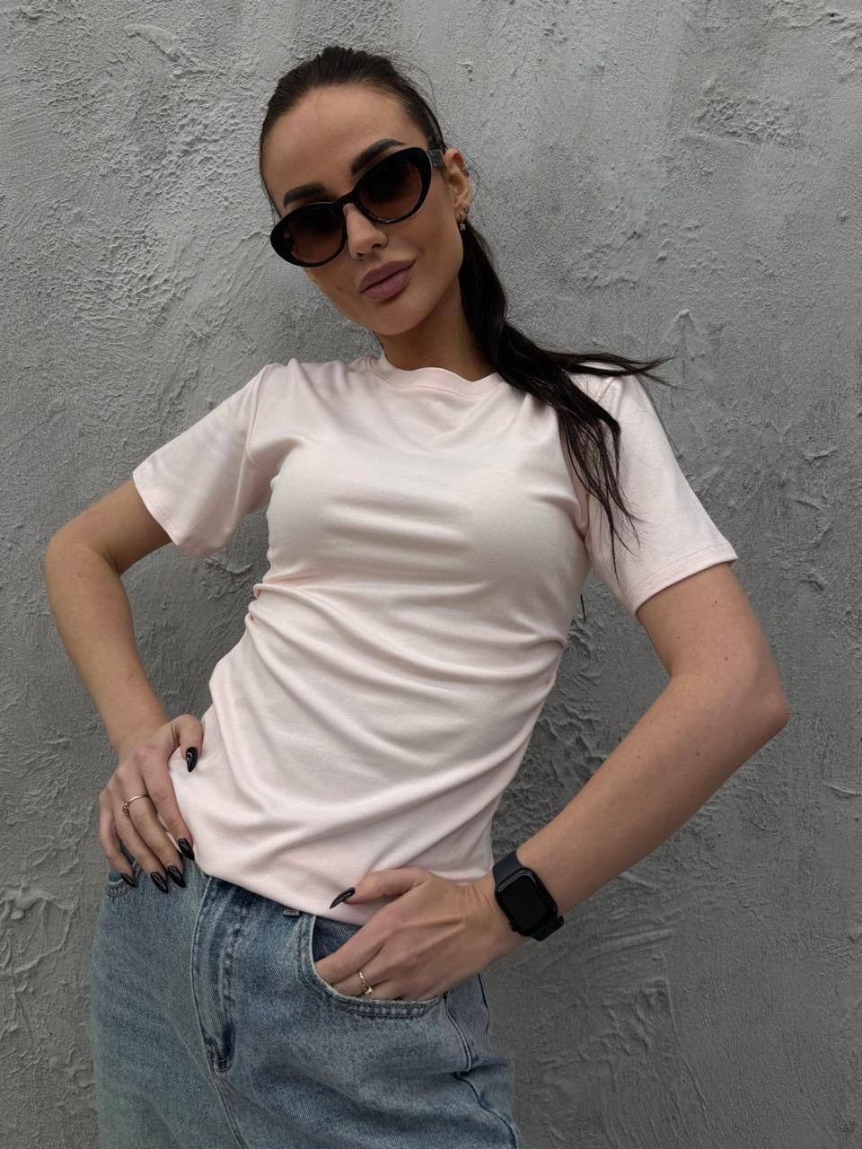 футболки женская,женская базовая однотонная футболка,футболки для женщин,футболка однотонная базовая,базовая женская футболка