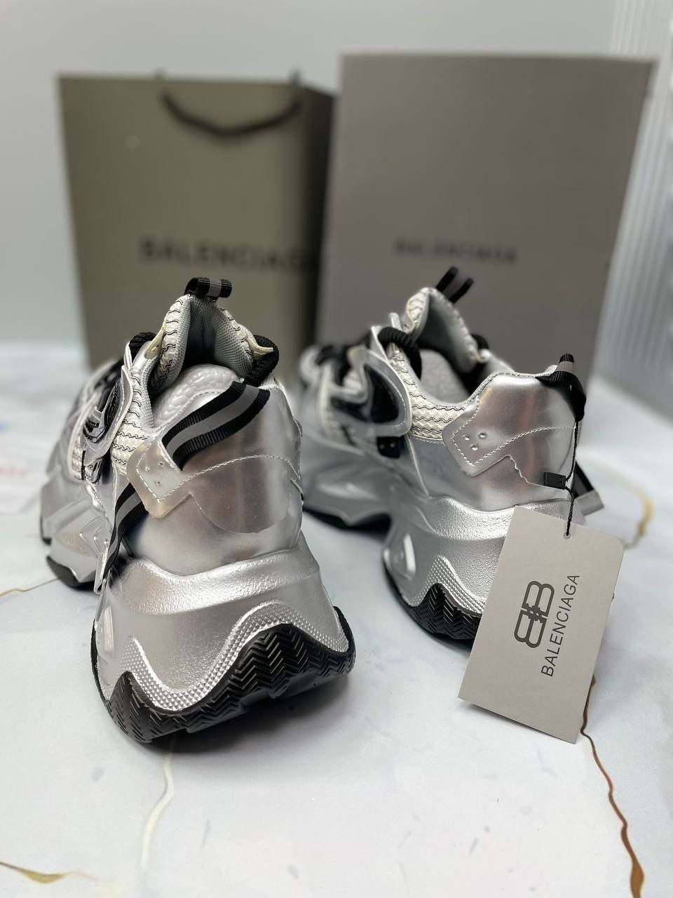 кроссовки женские balenciaga,новая коллекция баленсиага 2026 кроссовки,кроссовки balenciaga,кроссовки баленсиага женские,кроссовки женские balenciaga 3xl sneaker premium