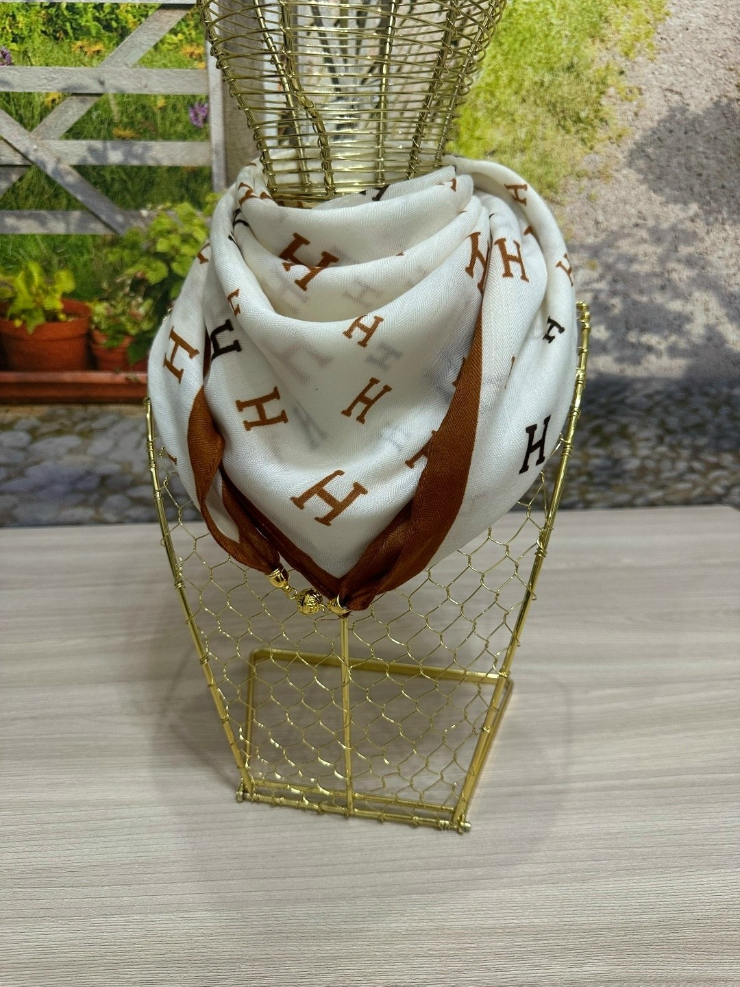 брендовый платок,шелковый платок,женские платки,шарфы для женщин,платок луи виттон