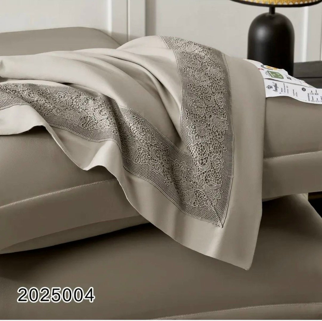 комплект постельного белья,blumarine комплект постельного белья,постельного белья,роскошный комплект постельного белья,белое постельное белье