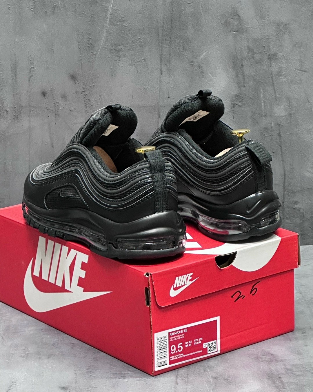 кроссовки nike air max 97,кроссовки nike air max 97 black,nike air max 97 black,nike air max 97 triple black,nike air max 97