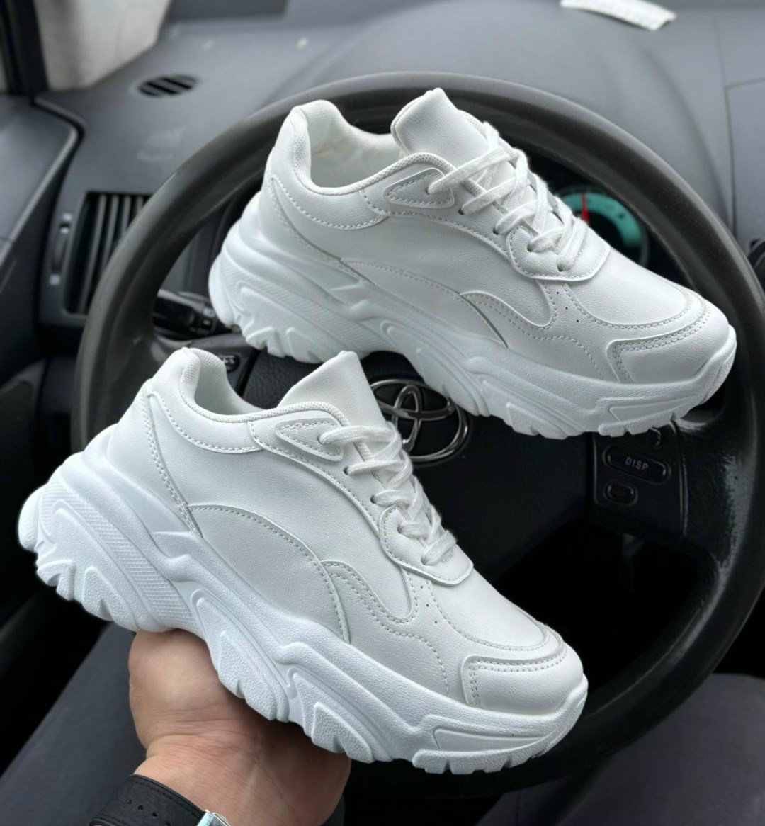 женские белые кроссовки,женские кроссовки,кроссовки женские массивные,белые кроссовки,кроссовки для женщин