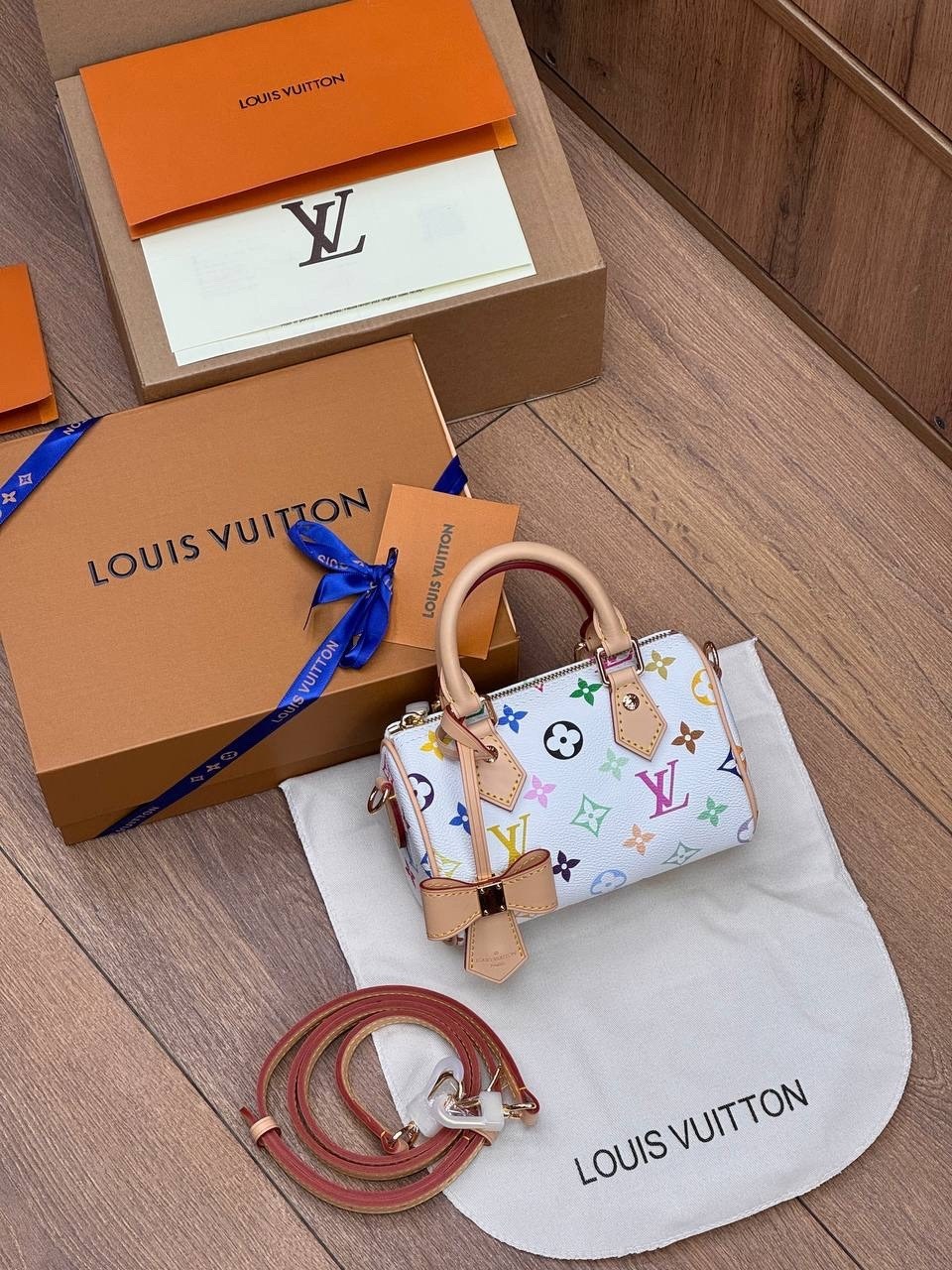 louis vuitton сумка на плечо,сумка louis vuitton,женская большая сумка с принтом louis vuitton,сумка луи виттон,сумочка луи виттон