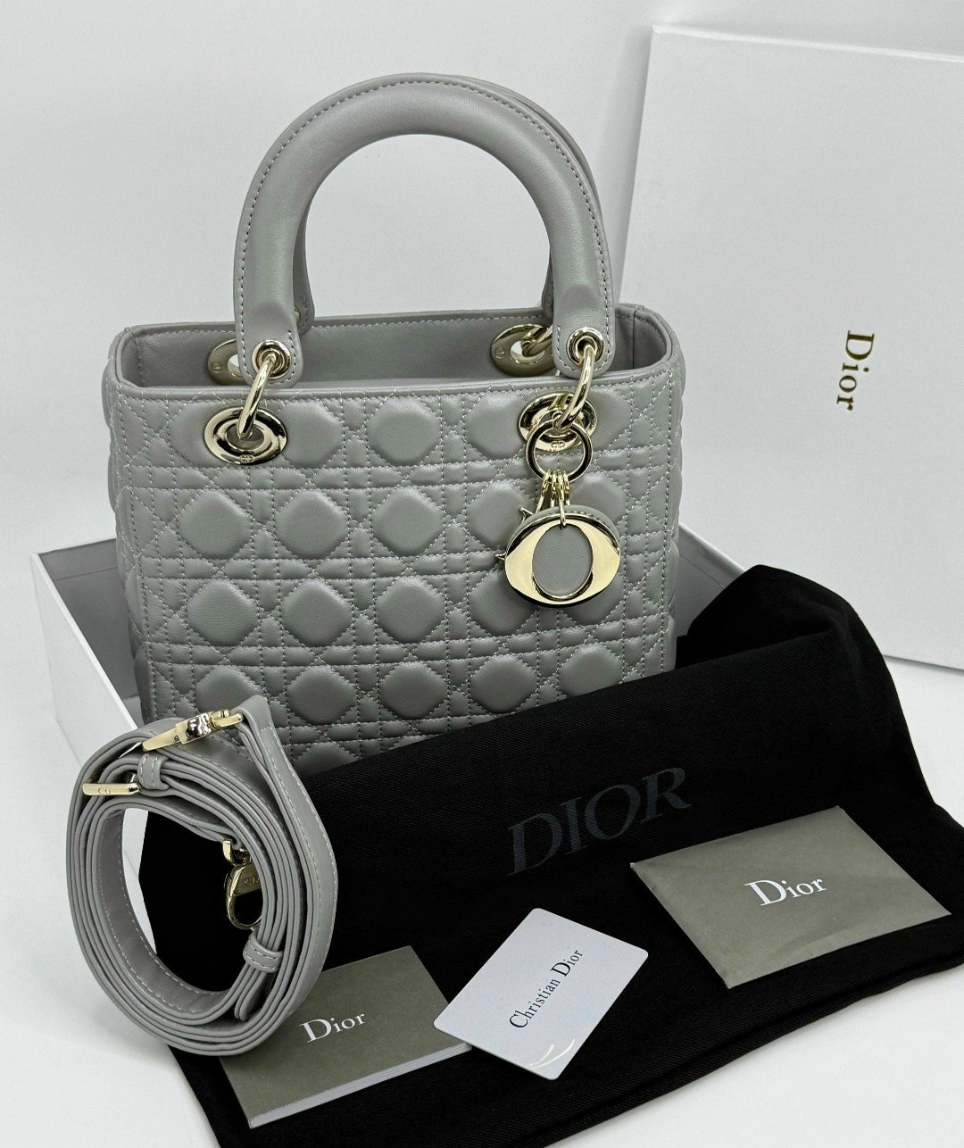 сумка christian dior lady dior,сумка dior,christian dior сумка,сумка женская christian dior,christian dior black patent mini lady dior bag