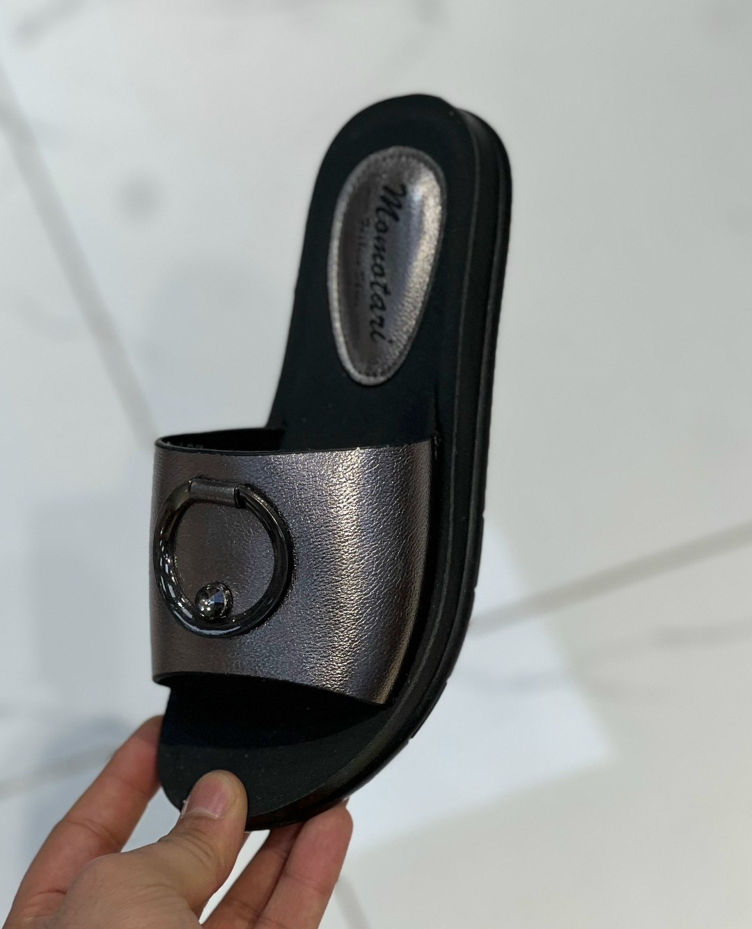 шлепанцы женские,шлепки женские,,модные шлепанцы,женские домашние тапочки