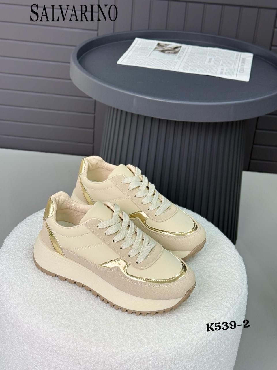 ,женские кроссовки, женская,кроссовки ,спортивная