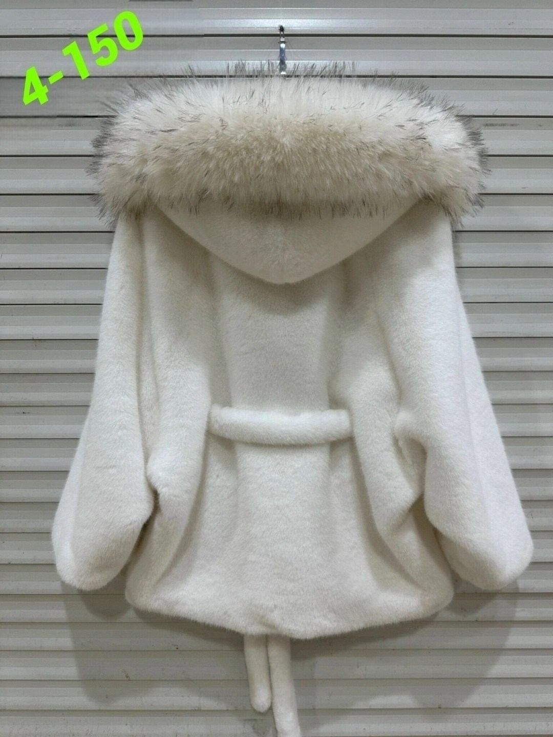 шубка,шуба женская,норковая шуба белая с капюшоном,шуба эко мех под норка,белая шуба