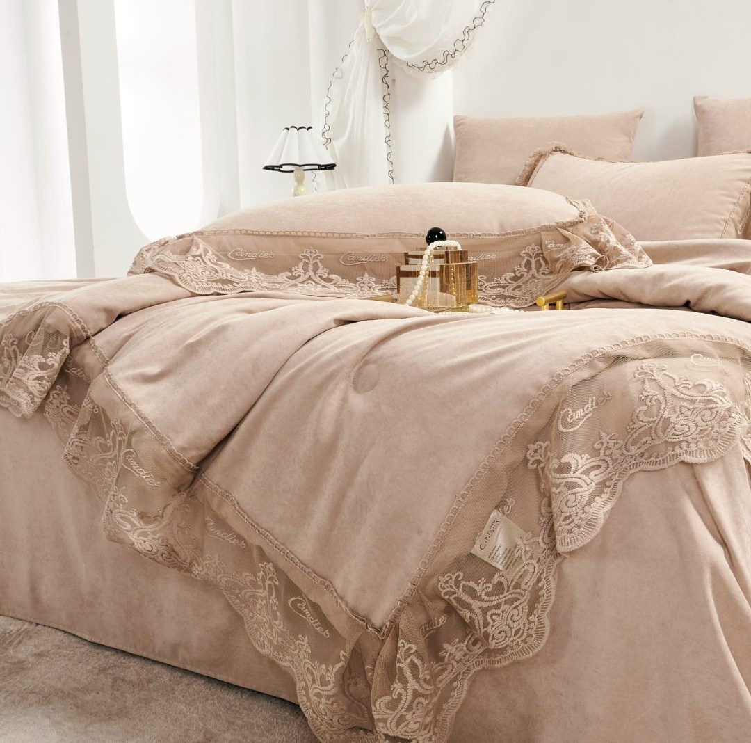 белоснежный евро комплект с одеялом la perla lux satin с кружевом,tivolyo home комплект постельного белья,комплект постельного белья с кружевом la perla,постельное белье blumarine,комплект белого пост