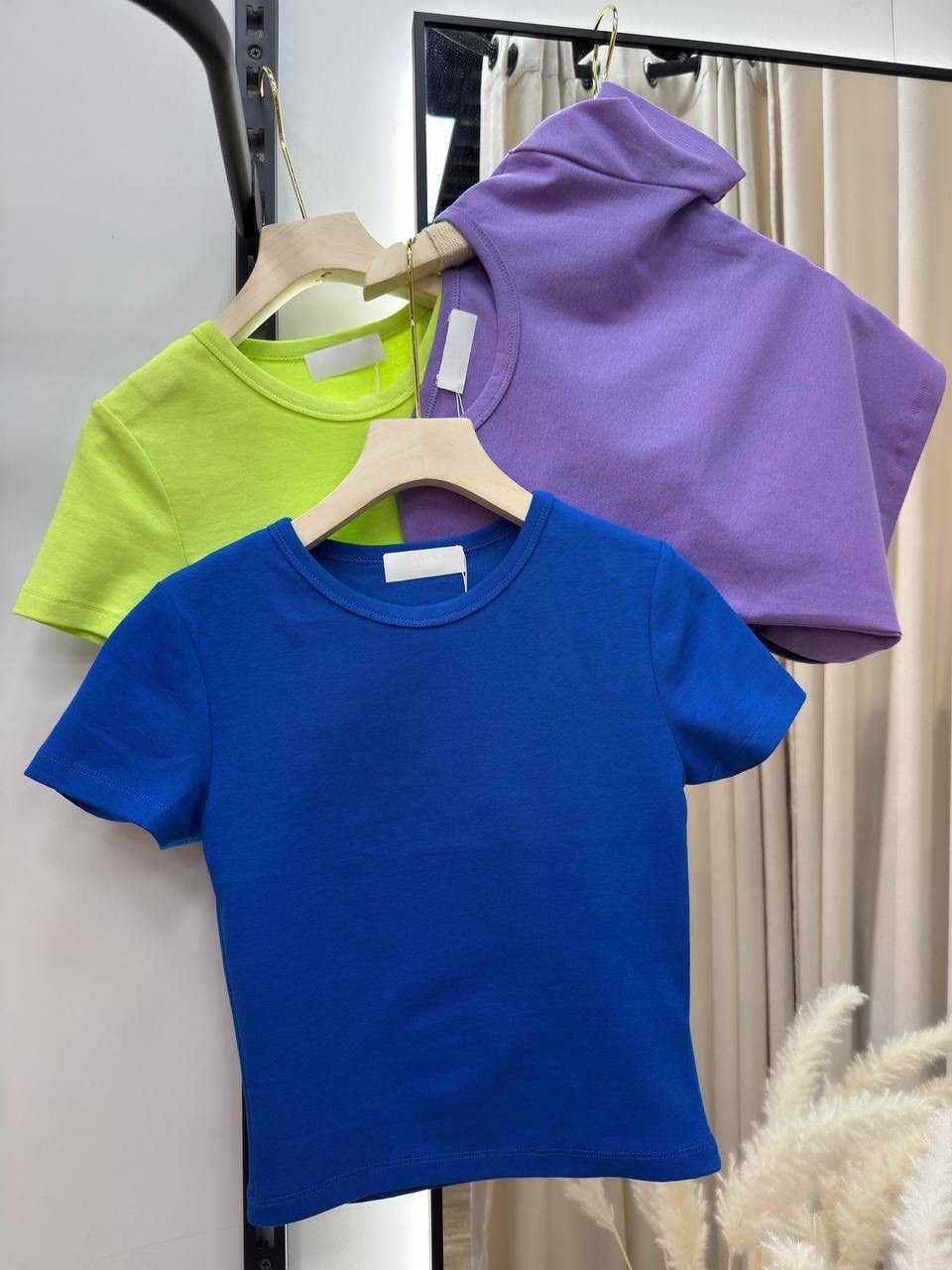 футболки женская,укороченная футболка,футболка топ,футболки женская оверсайз,футболки с коротким рукавом