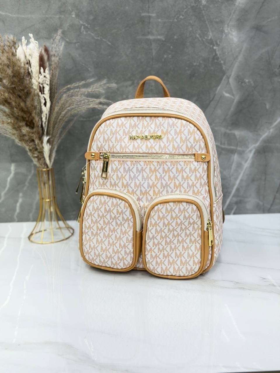 рюкзак michael kors,рюкзак женский michael kors,коричневый женский рюкзак michael kors rhea мк,michael kors рюкзак michael kors,женский рюкзак michael kors коричневый с логотипами