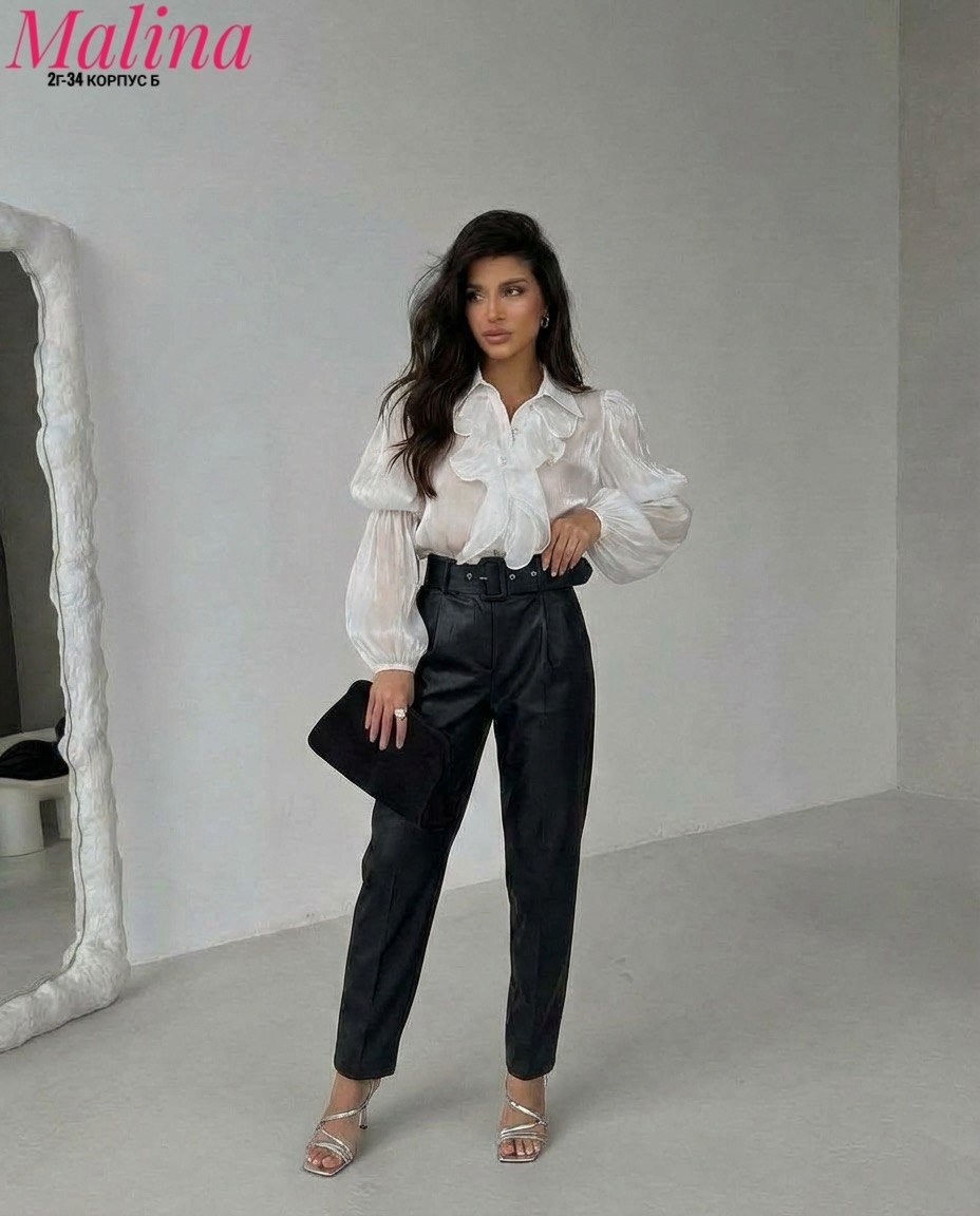 брюки кожаные,брюки зауженные,кожаные брюки женские,женские брюки из экокожи,женская блуза