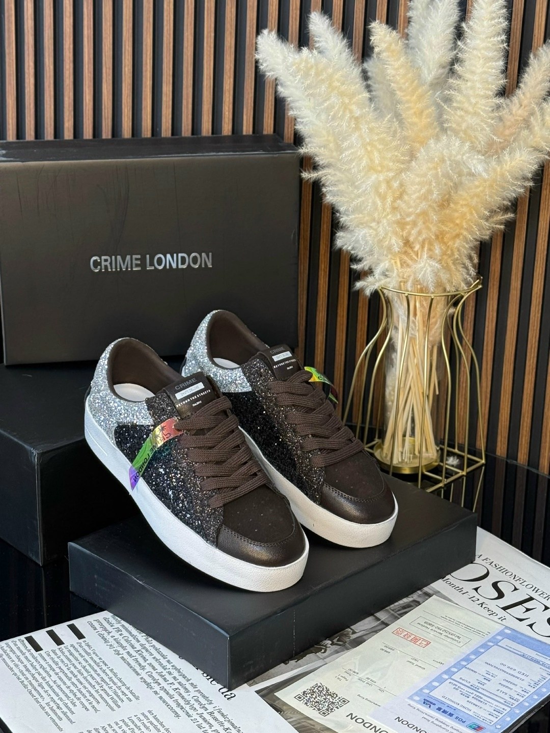 ,модные кроссовки,спортивная ,обуви,брендовая