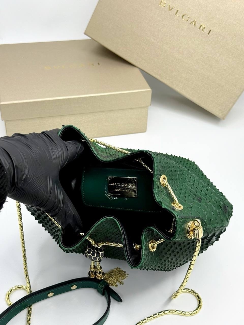 сумка,сумка с цепочкой,сумка женская bvlgari,сумочка,сумка bvlgari