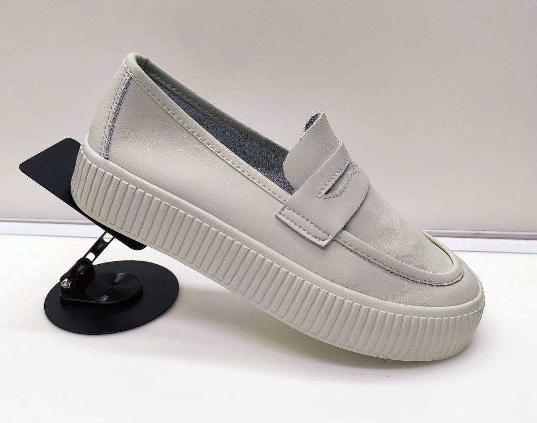 ,лоферы женские,лоферы белые,женская ,мокасины женские