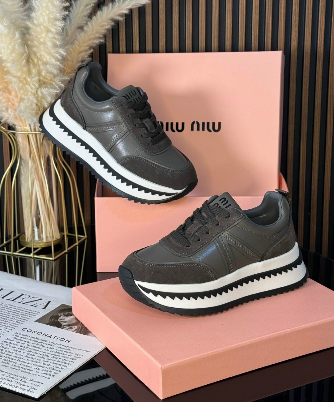 ,кроссовки замшевые,кроссовки замш,бежевые кроссовки,коричневые замшевые кроссовки brunello cucinelli