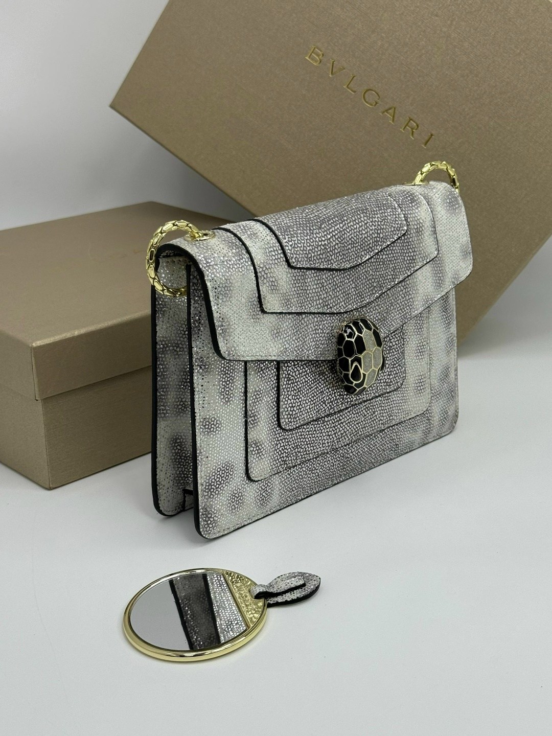 сумка bvlgari,сумка булгари,bvlgari сумка на плечо,сумка женская bvlgari,сумка bvlgari с тиснением под змею