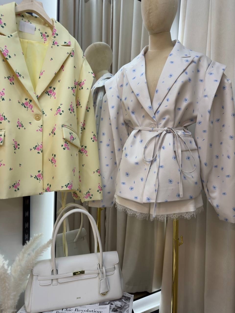 пиджак оверсайз в цветочек marysh collection,пиджак оверсайз с цветочным принтом leroy style,пиджак с цветочным принтом,жакет с цветочным принтом,пиджак оверсайз женский