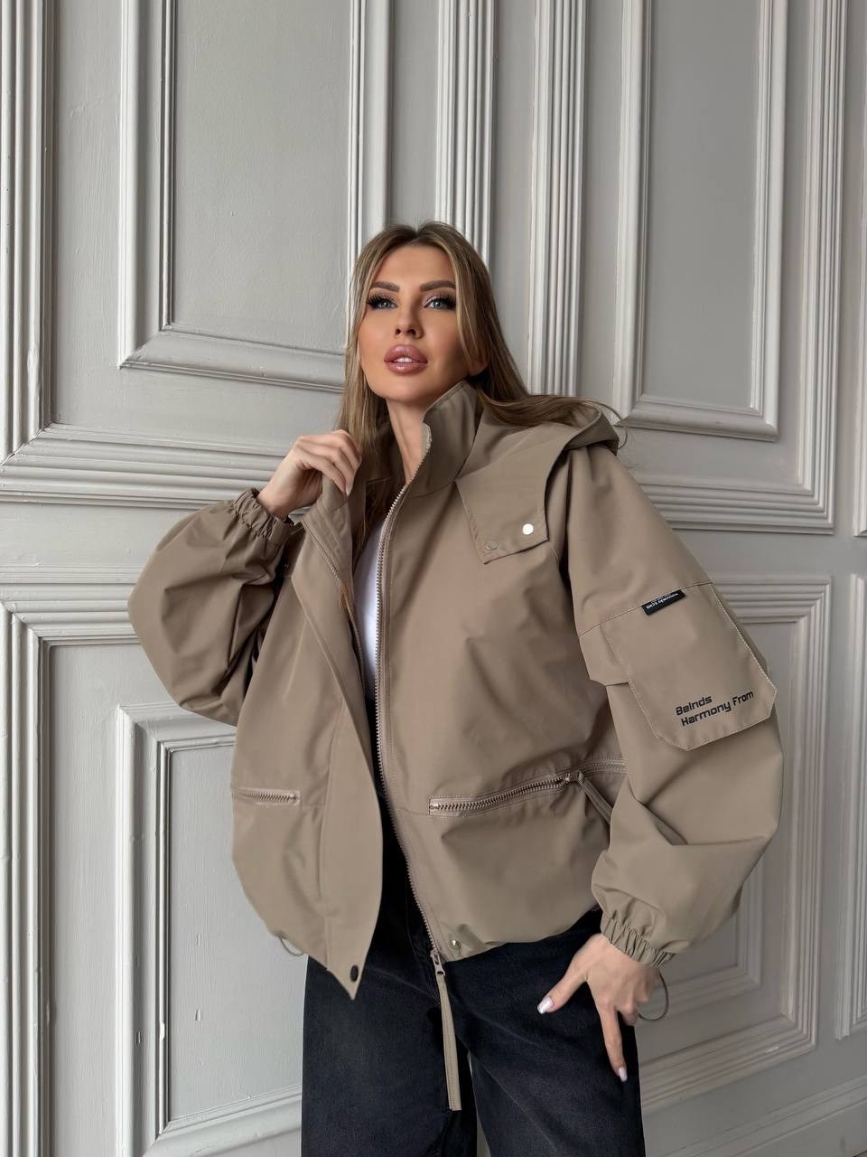 бомбер утепленный с капюшоном оверсайз sondi,куртка,женская куртка,ветровка оверсайз,ветровка с капюшоном оверсайз