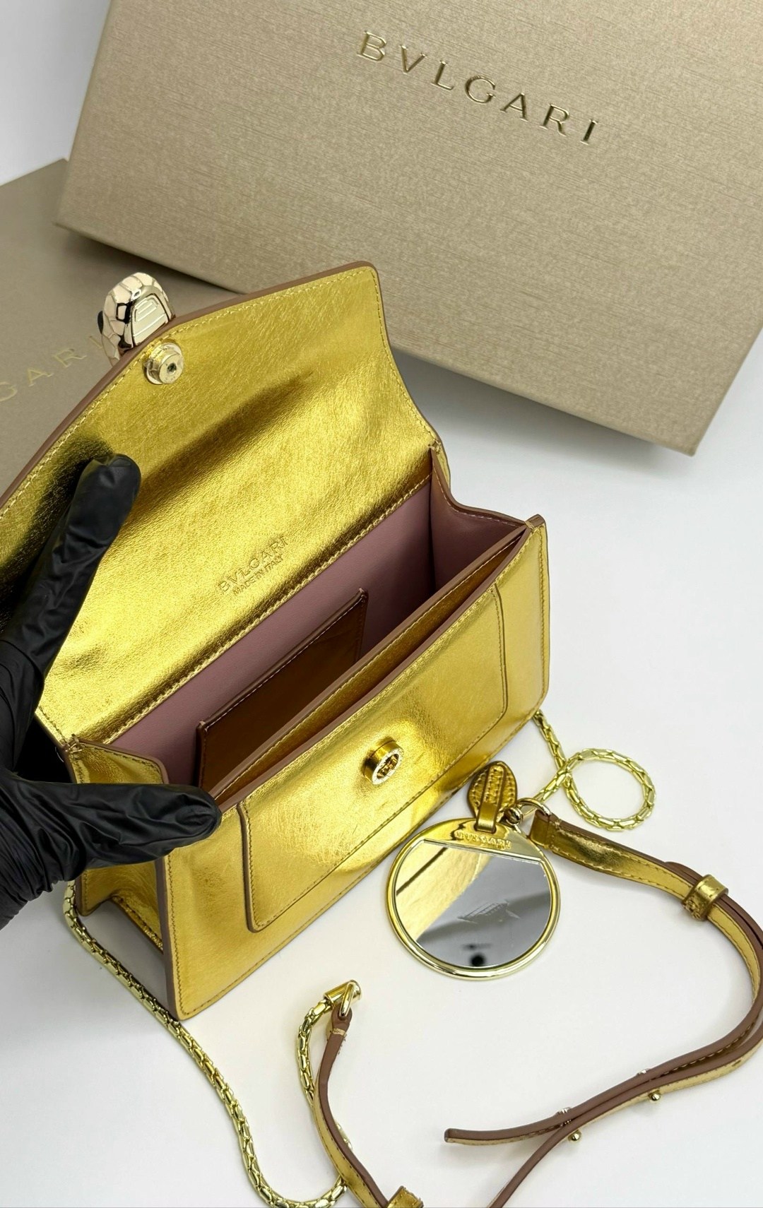 сумка bvlgari,bulgari serpenti сумки,женская сумка,классическая сумка,булгари сумка