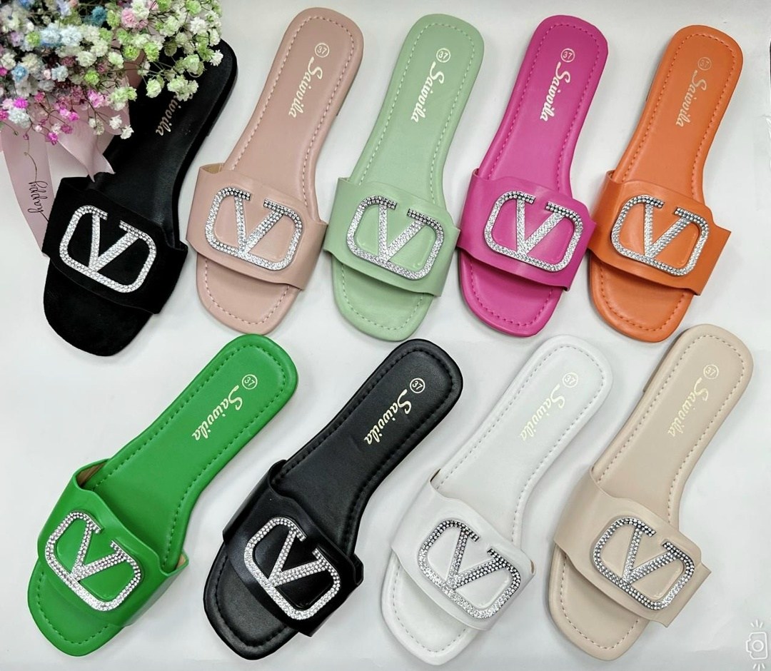 шлепанцы женские,летние шлепанцы,женские пляжные шлепанцы,модные шлепанцы,шлепанцы женские летние