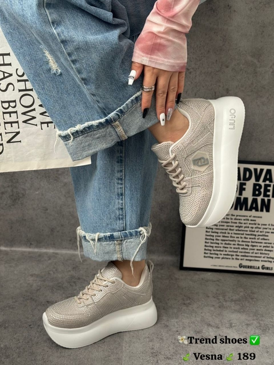 ,женские кроссовки,кроссовки модные,бежевые кроссовки,кроссовки модные женские