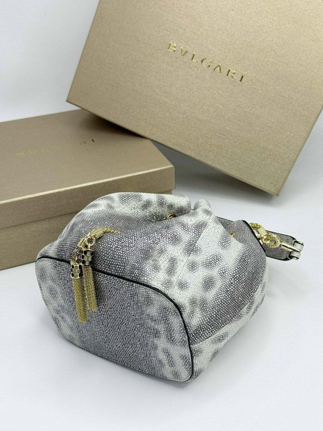 bvlgari сумка на плечо,сумка,сумка bvlgari,сумка женская bvlgari,сумка женская
