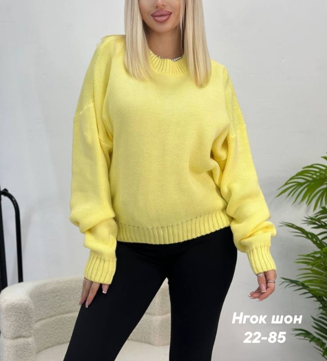 свитер оверсайз с открытыми плечами,белый свитер оверсайз,вязаный свитер оверсайз базовый fashion lux,свитера женские,свитер вязаный оверсайз укороченный dh fashion