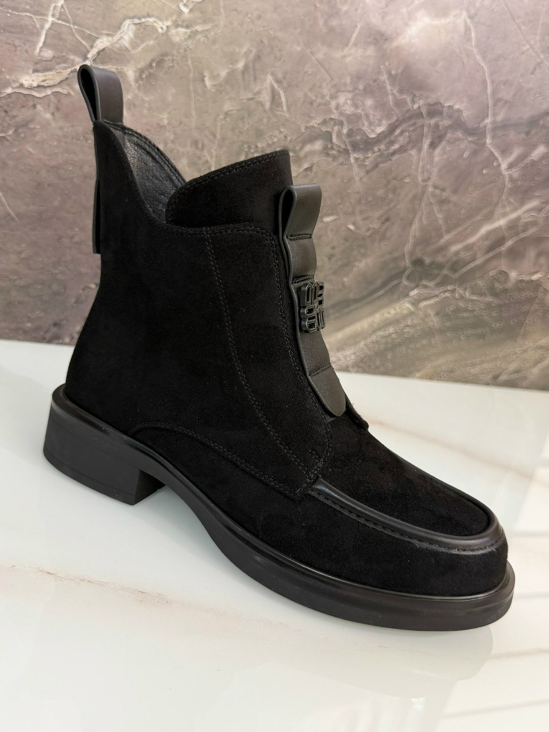 ,женские ботинки,женская ,обуви,стильные ботинки