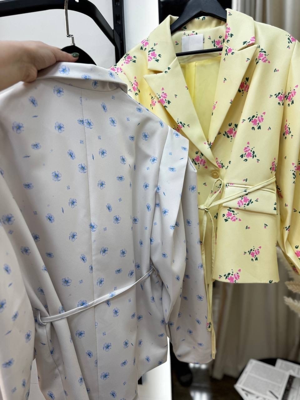 пиджак оверсайз в цветочек marysh collection,пиджак оверсайз с цветочным принтом leroy style,пиджак с цветочным принтом,жакет с цветочным принтом,пиджак оверсайз женский