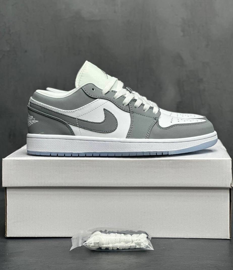 кроссовки nike air jordan 1 low,кроссовки nike air jordan 1 low wolf grey,nike air jordan 1 low,air jordan 1 low wolf grey dc0774-105,nike air jordan 1 low wolf grey
