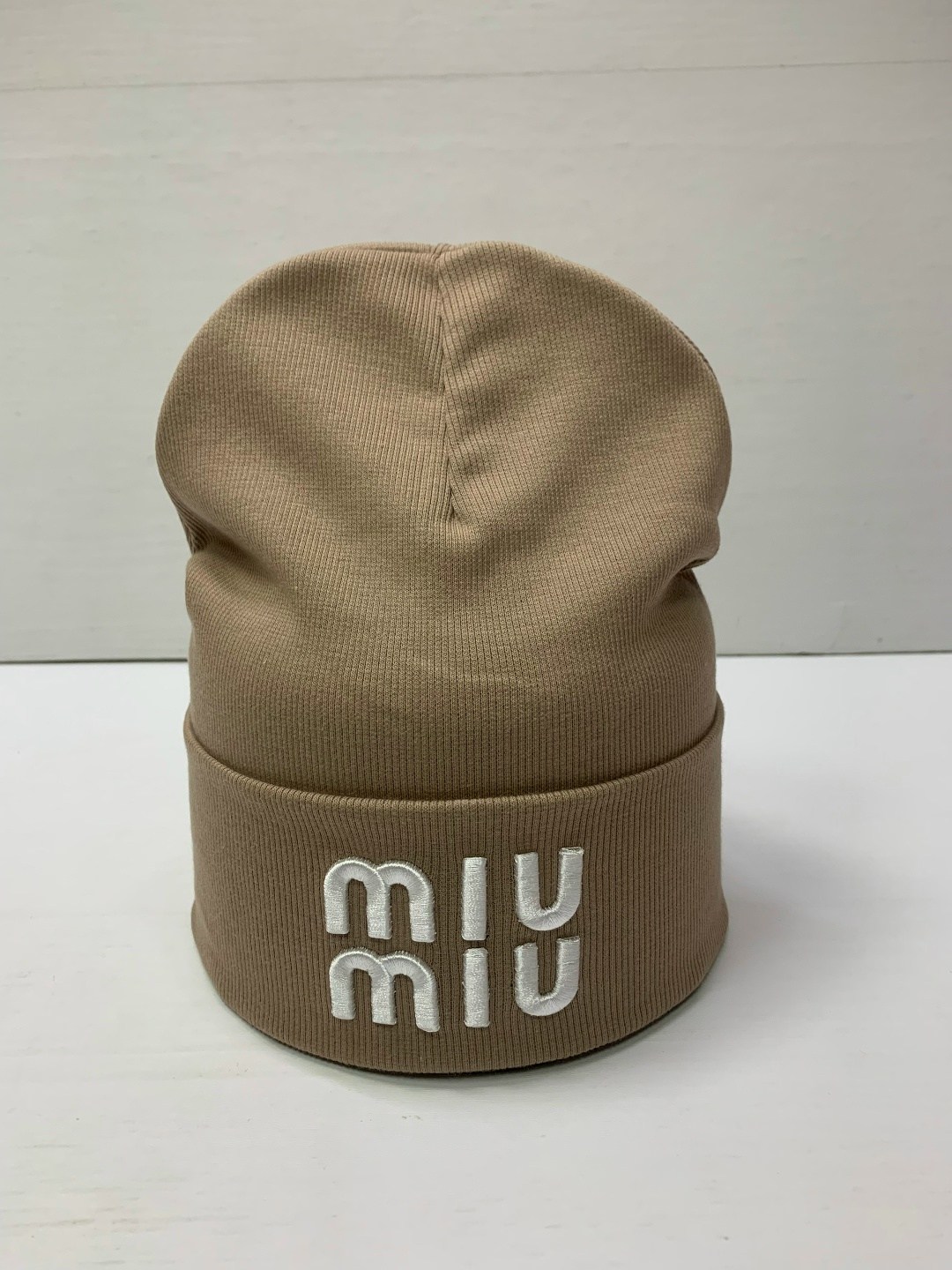 шапка miu miu,шапка,модная шапка,шапка шанель оригинал,вязаная шапка