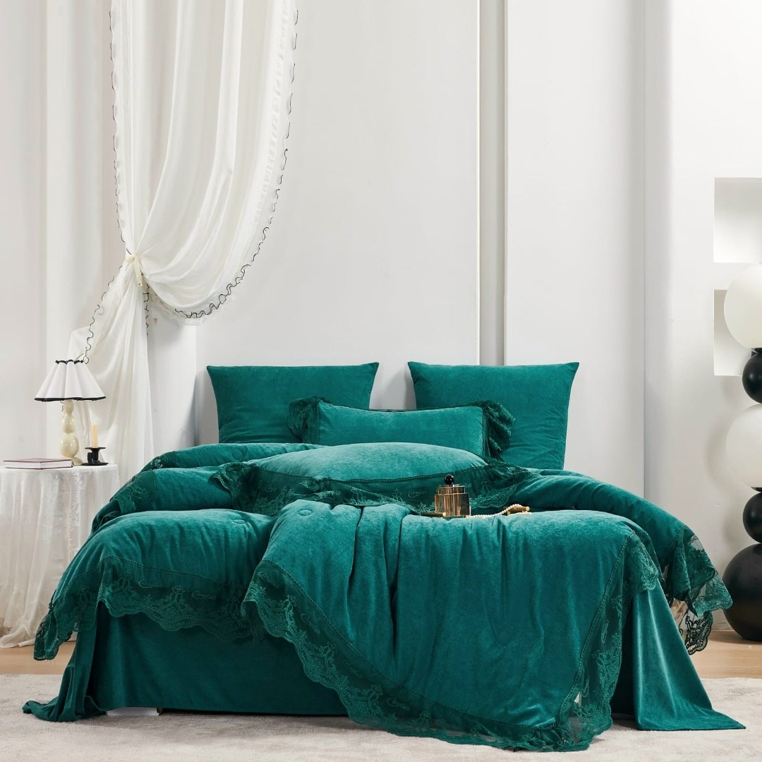 белоснежный евро комплект с одеялом la perla lux satin с кружевом,tivolyo home комплект постельного белья,комплект постельного белья с кружевом la perla,постельное белье blumarine,комплект белого пост