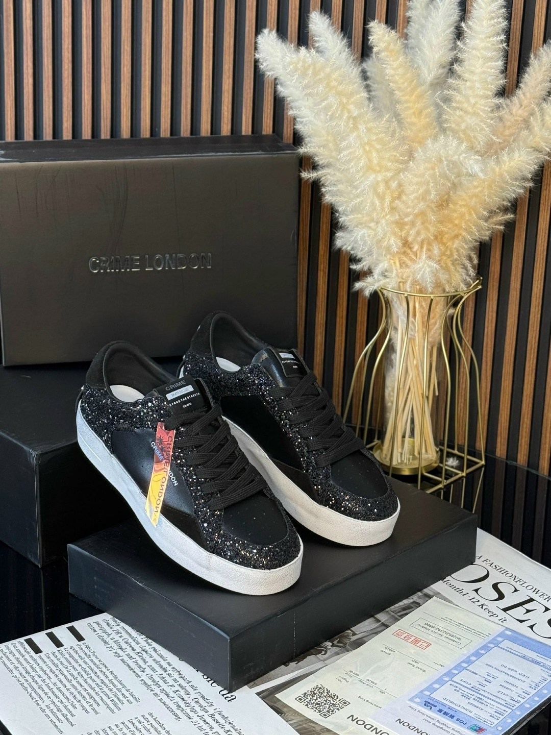 ,модные кроссовки,спортивная ,обуви,брендовая