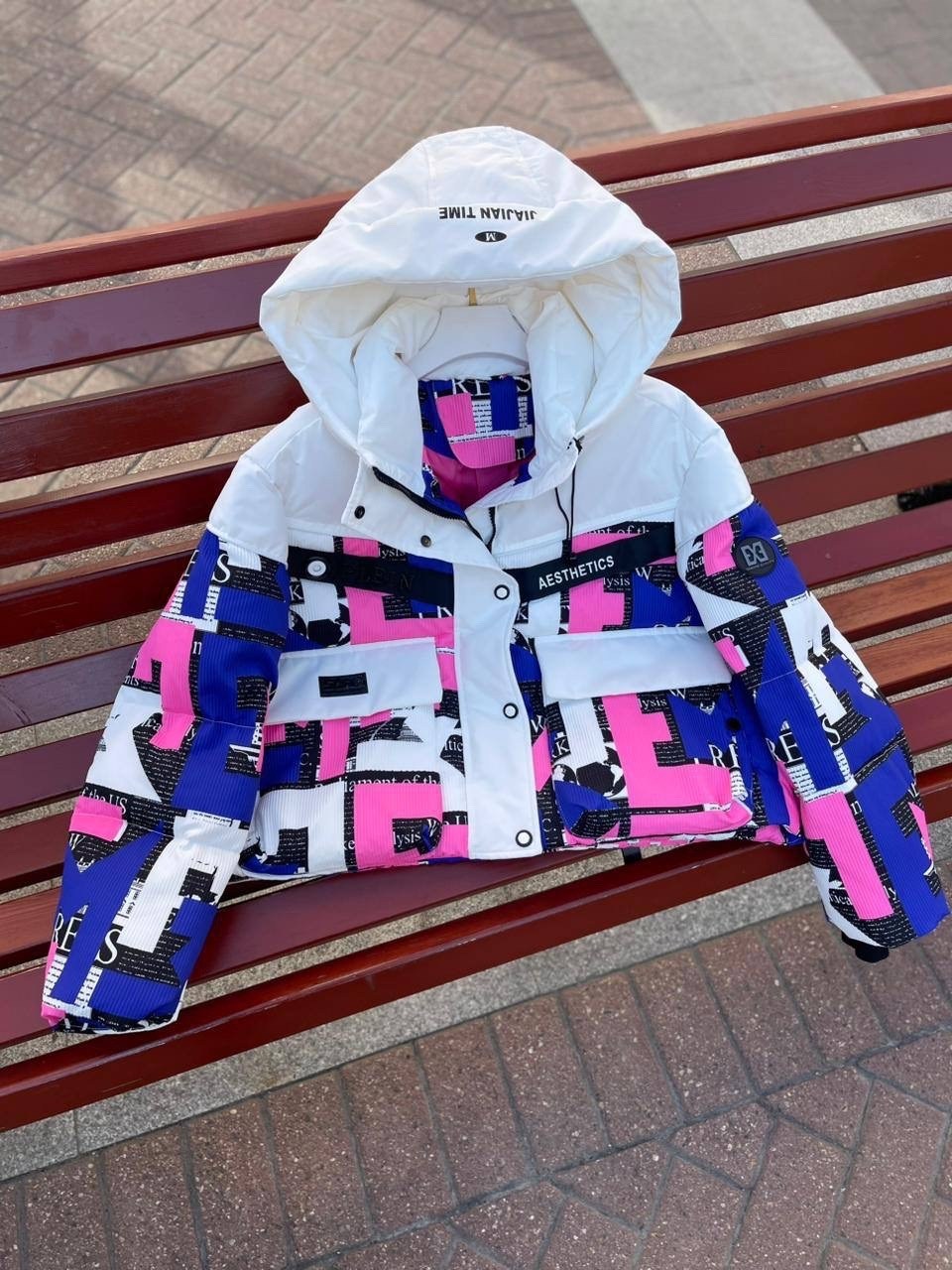 модные куртки,демисезонная куртка,куртка,куртка с принтом,стильная куртка