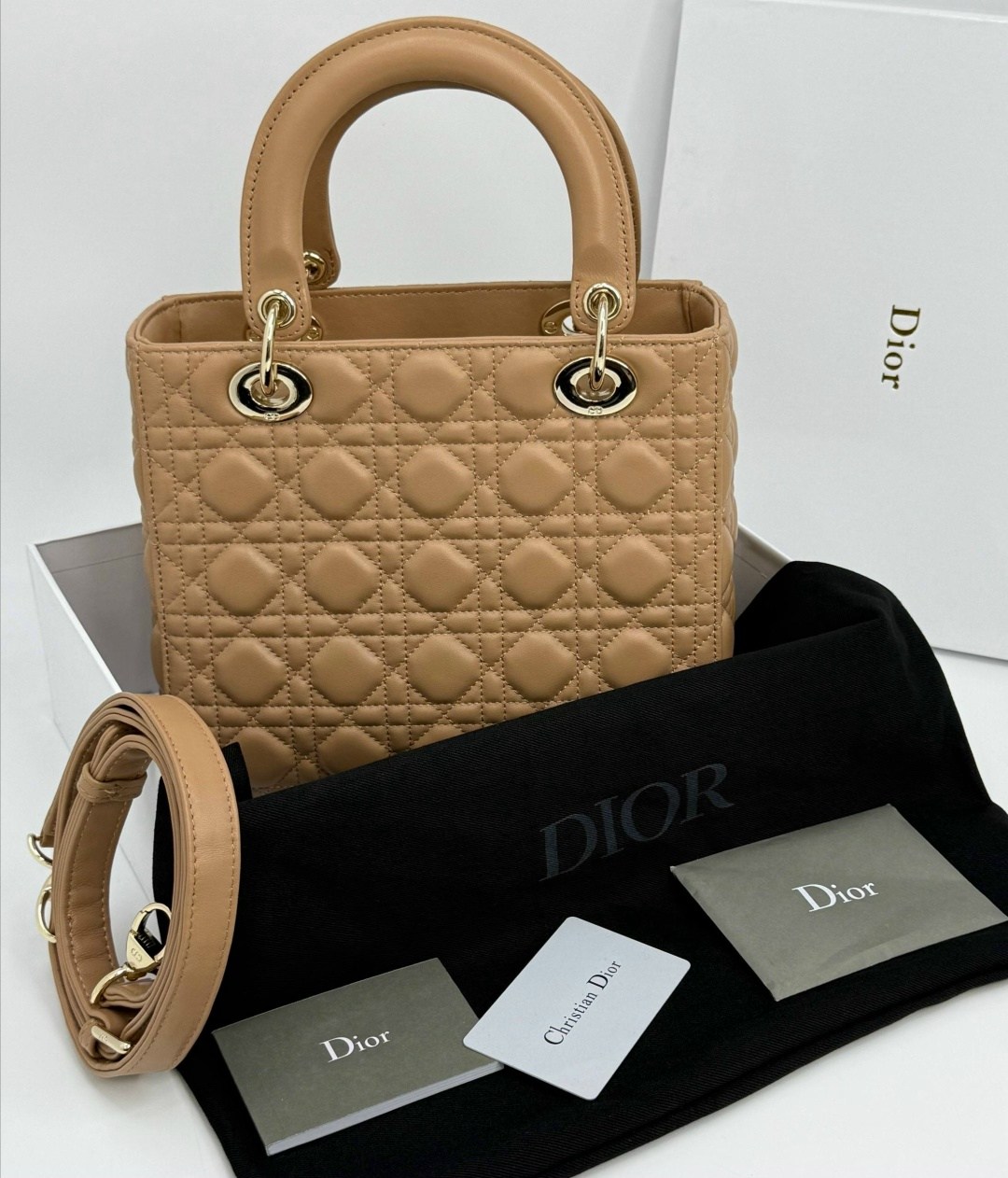 сумка christian dior lady dior,сумка dior,christian dior сумка,сумка женская christian dior,christian dior black patent mini lady dior bag